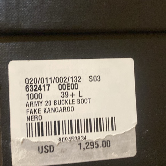 Saint Laurent Army 20 Buckle Boot in Kangaroo Embossed Leather - Picture 11 of 15